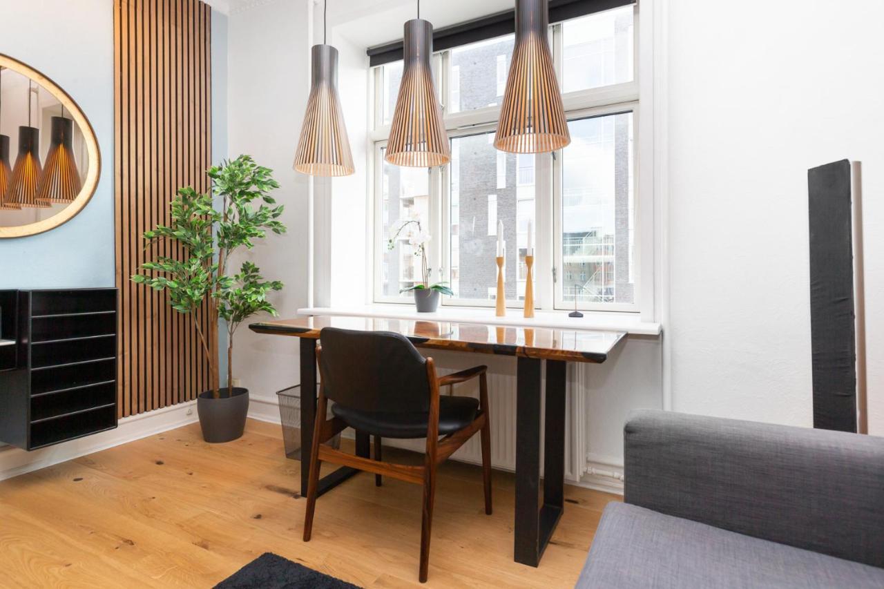 Ferienwohnung 5 Min Fra Banegarden - Plads Til 4-Personer Aalborg Exterior foto