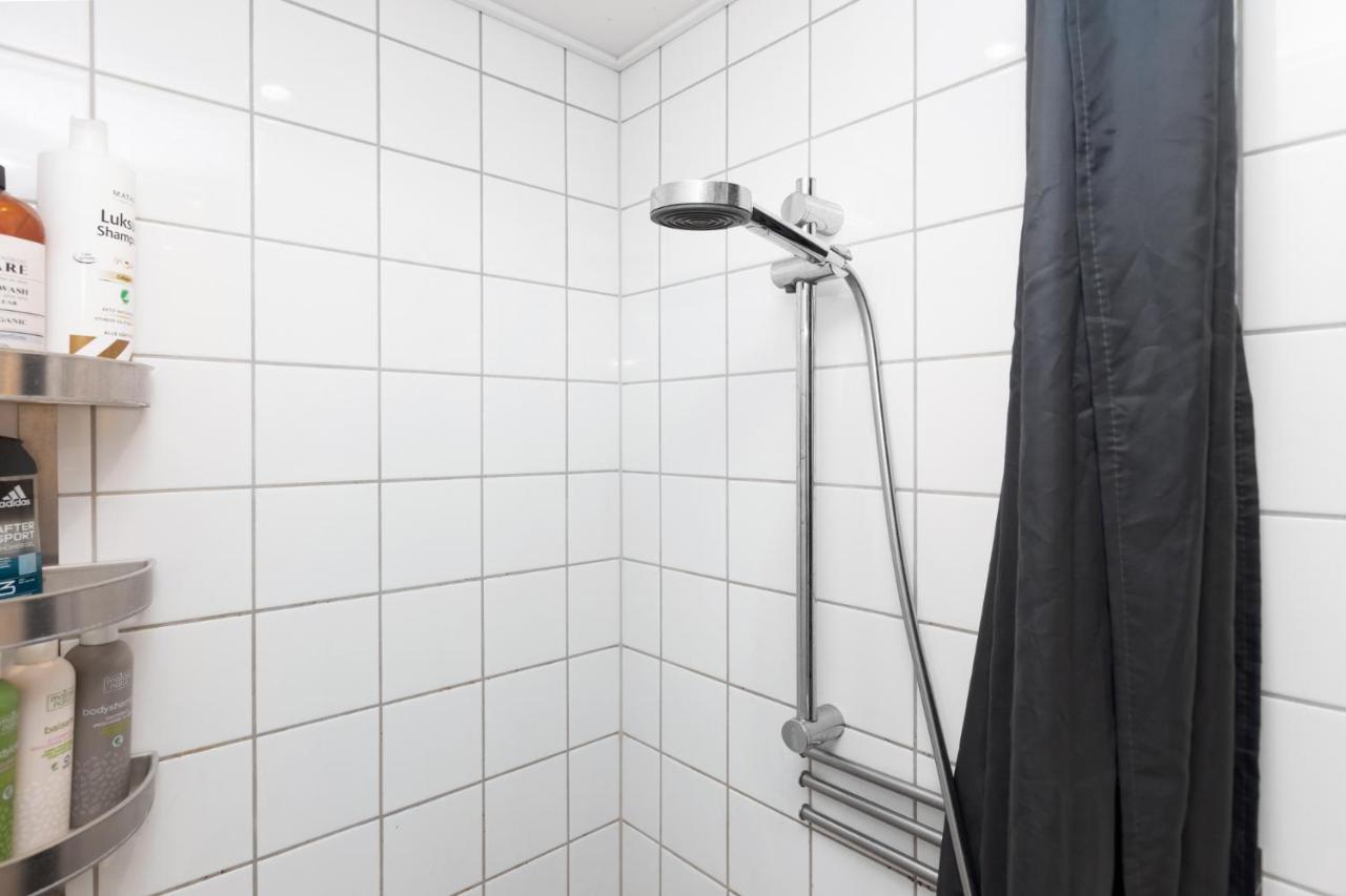 Ferienwohnung 5 Min Fra Banegarden - Plads Til 4-Personer Aalborg Exterior foto