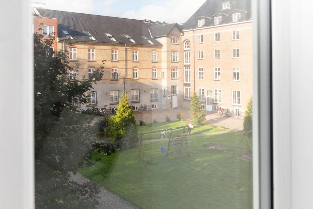 Ferienwohnung 5 Min Fra Banegarden - Plads Til 4-Personer Aalborg Exterior foto
