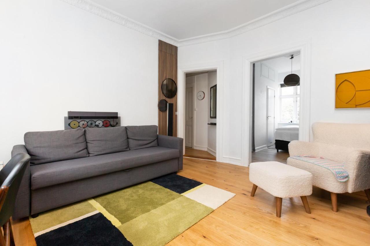 Ferienwohnung 5 Min Fra Banegarden - Plads Til 4-Personer Aalborg Exterior foto